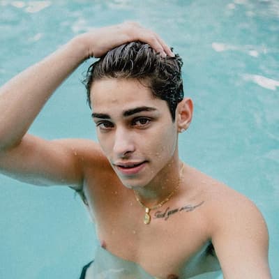Juwany Roman Photo
